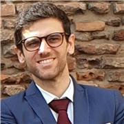 Avvocato offre lezioni di diritto penale e civile